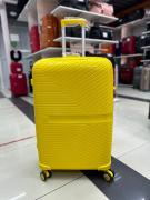 Чемодан 28 дюймов Travel Speed желтый из полипропилена